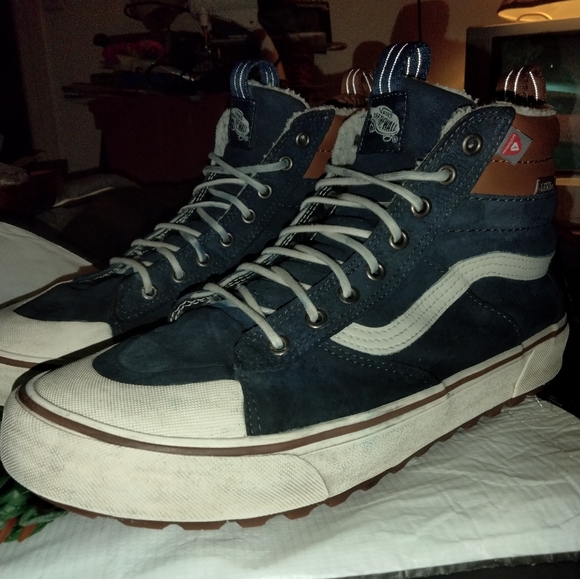 Mens Vans sk 8Hi MTE-2 High Athletic Shoes. - Picture 3 of 5